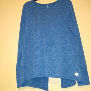 Gap fit yoga shirt